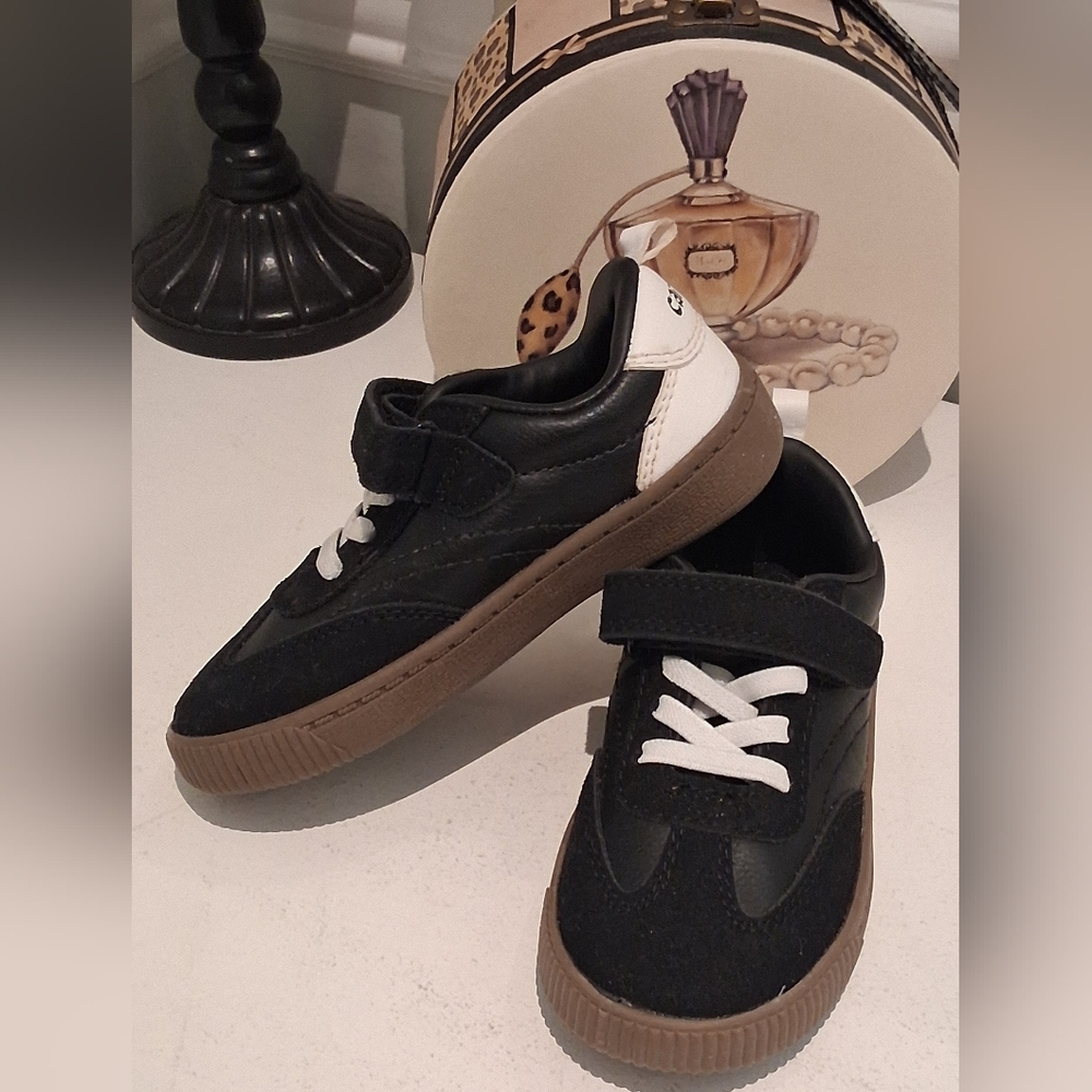 Carters Boys Kids Black/White/Tan Jazz Sneakers Sz 10 NWT